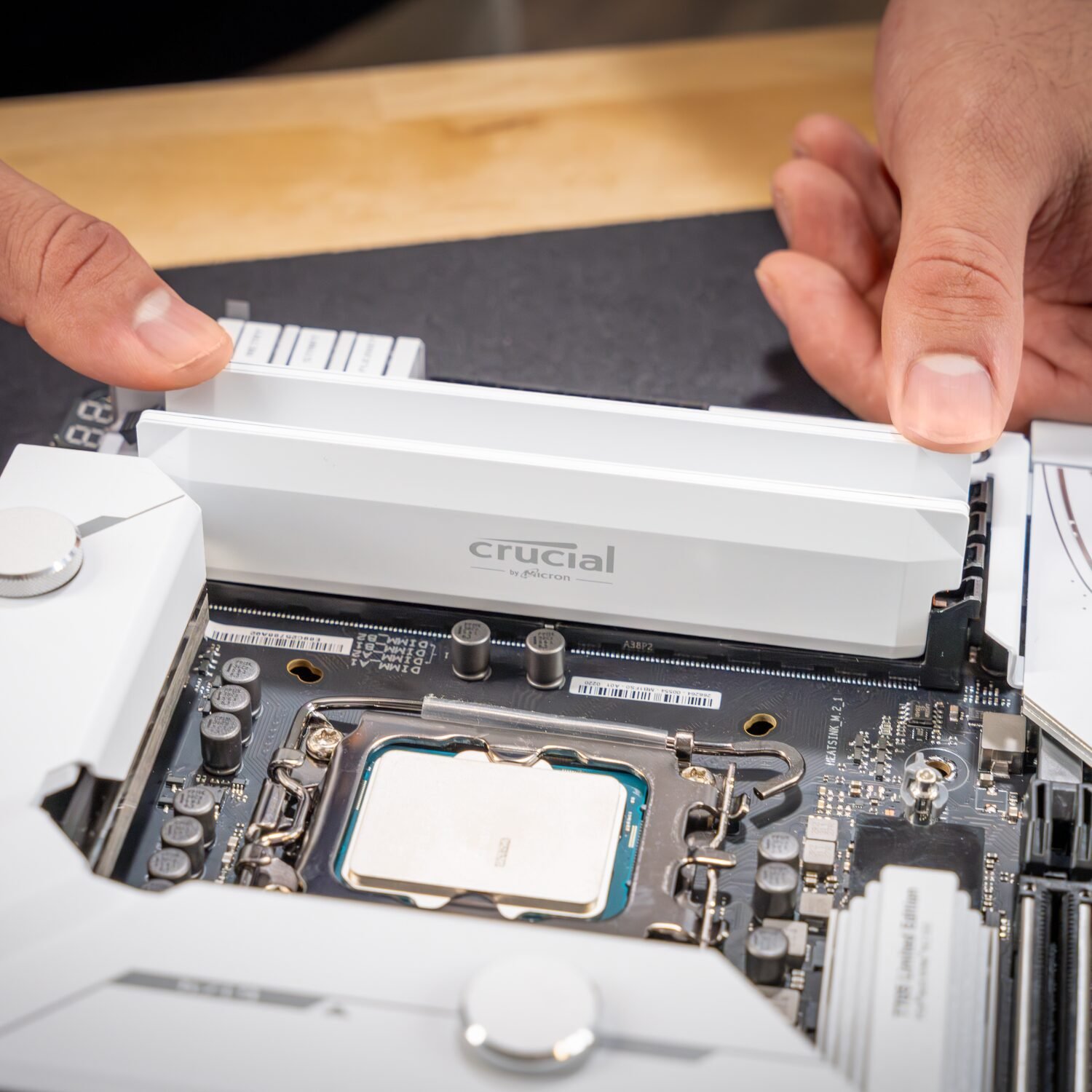 Crucial Pro DDR5-6400 64GB Overclocking Memory Kit - White - Image 4